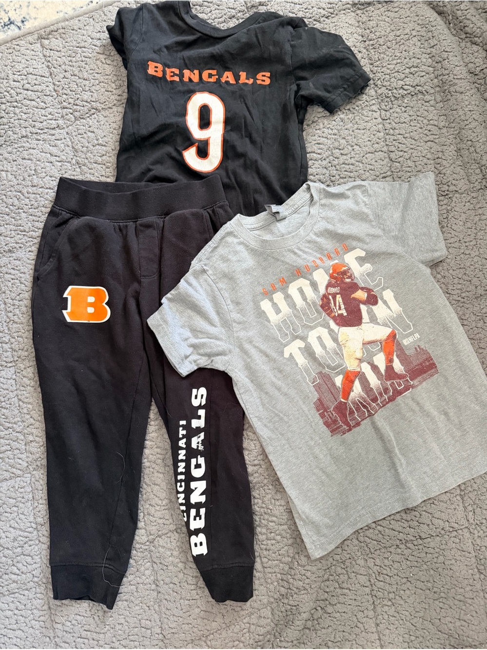 Cincinnati Bengals Kids Black Joggers with Team Graphic Tee Set size 5/6 and 6/7